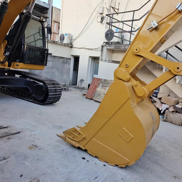 2024 كاتربيلر 330D-44539496