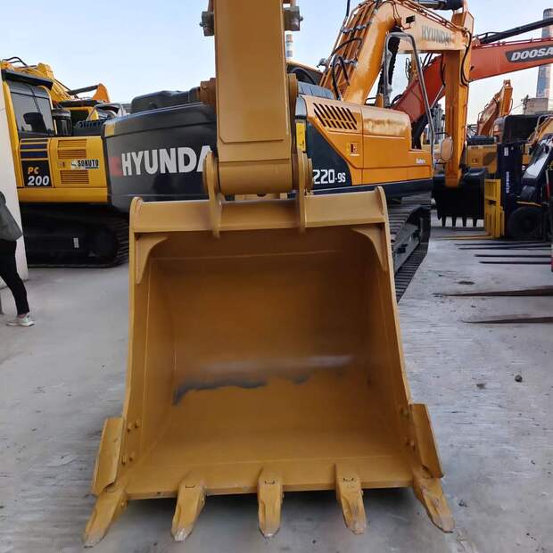 2023 Caterpillar 330D-44539565