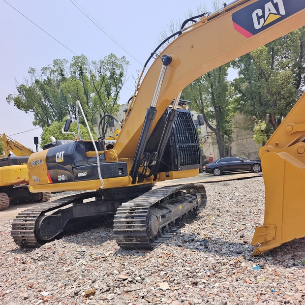 2024 كاتربيلر 324DL-44539589