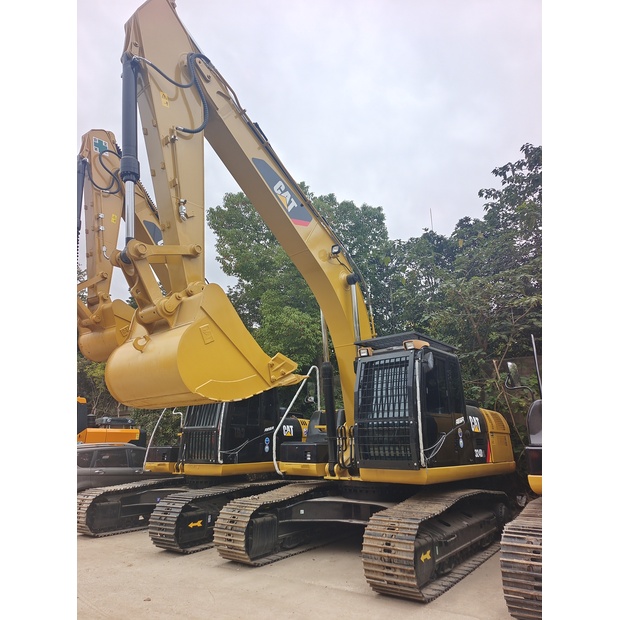 2024 Caterpillar 324D-44539610