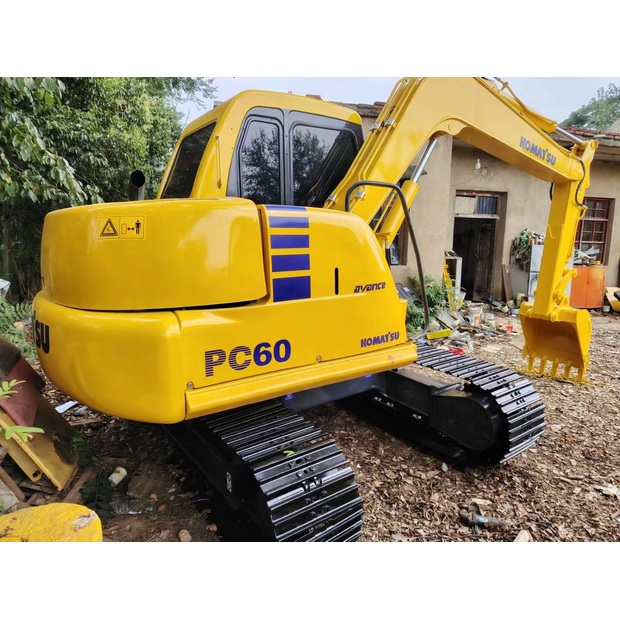 2024 كوماتسو PC60-8-44539831