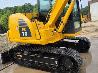 صورة ل حفارات صغيرة 2023 كوماتسو PC70-8