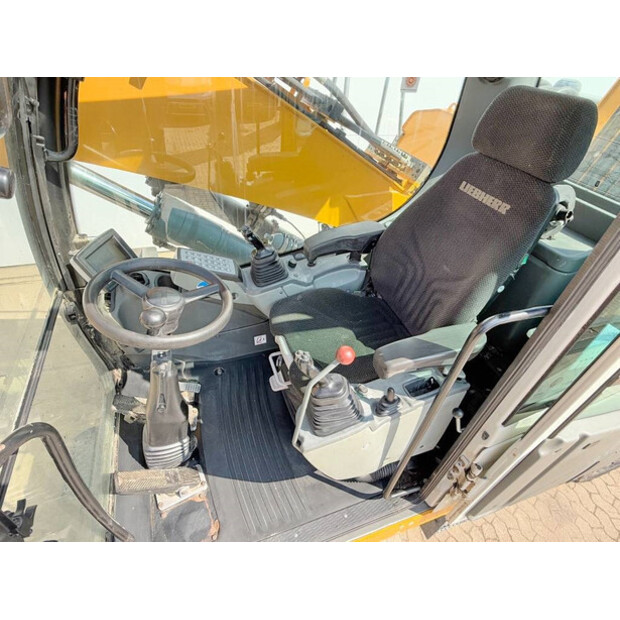 2013 ليبهير LH22M-44540655