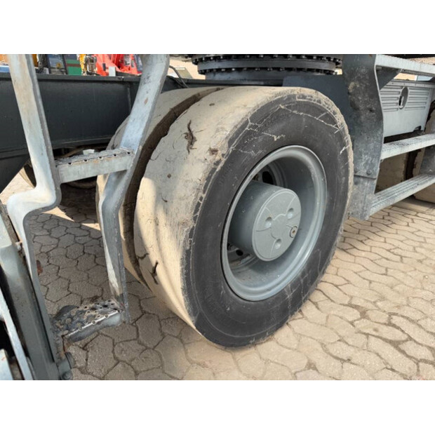 2013 ليبهير LH22M-44540667