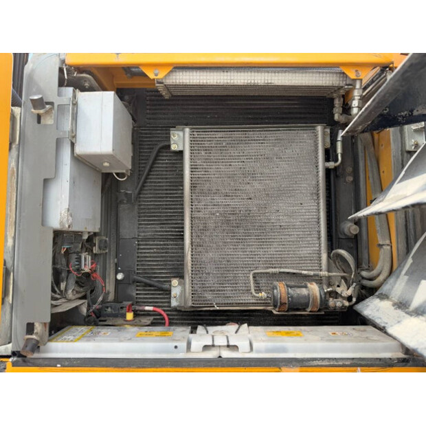 2013 ليبهير LH22M-44540669