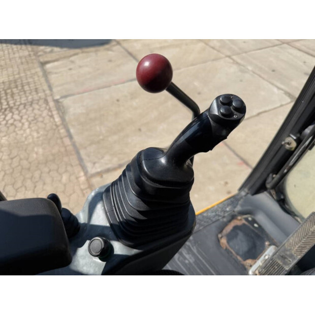 2013 ليبهير LH22M-44540675