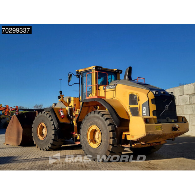 2017 فولفو L250H-44541355