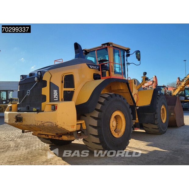 2017 فولفو L250H-44541358