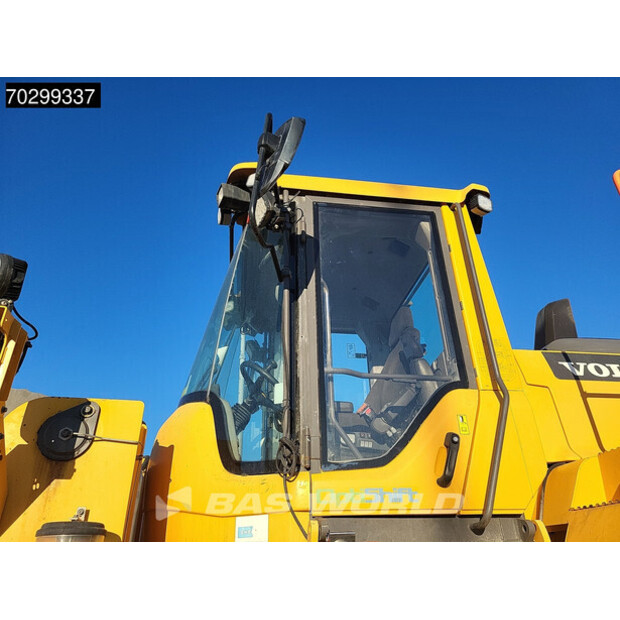 2017 فولفو L250H-44541372