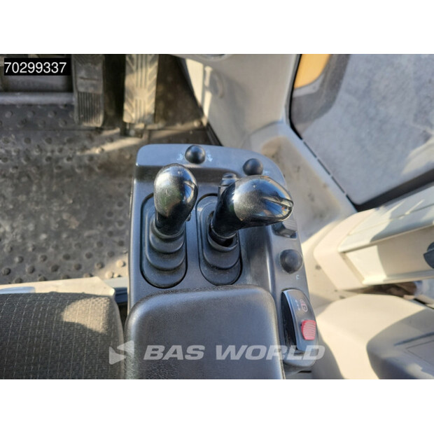 2017 فولفو L250H-44541382