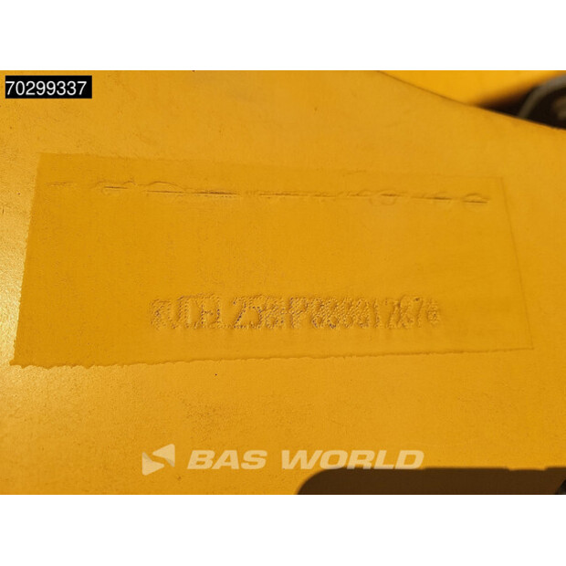 2017 فولفو L250H-44541392