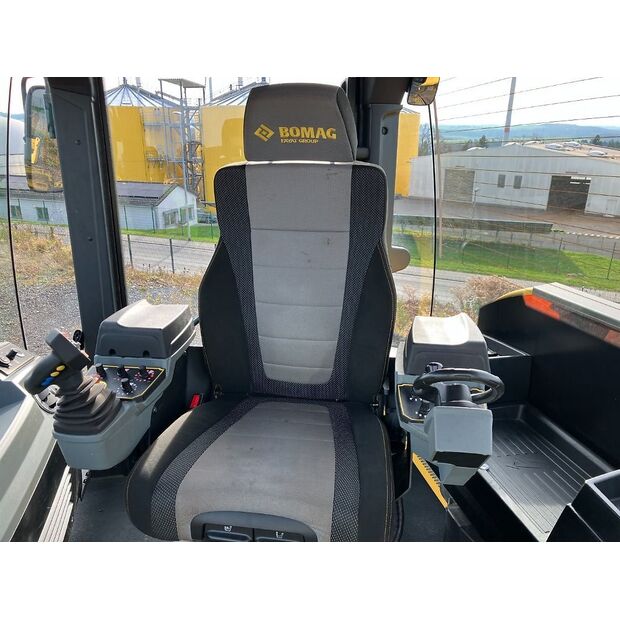 BOMAG BW 174 AP-5-44542117