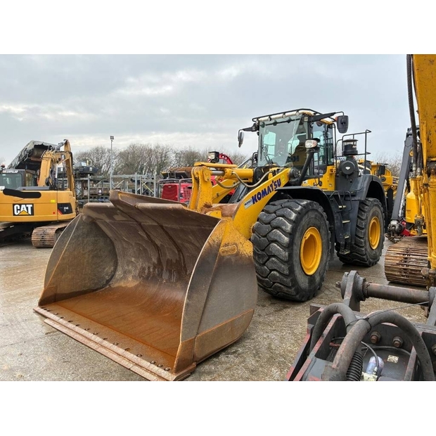 2023 كوماتسو 8-44548899