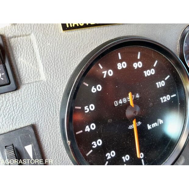 1997 رينو M180-44555599