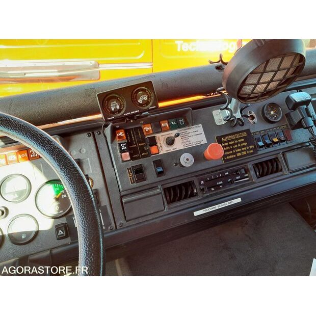 1997 رينو M180-44555600