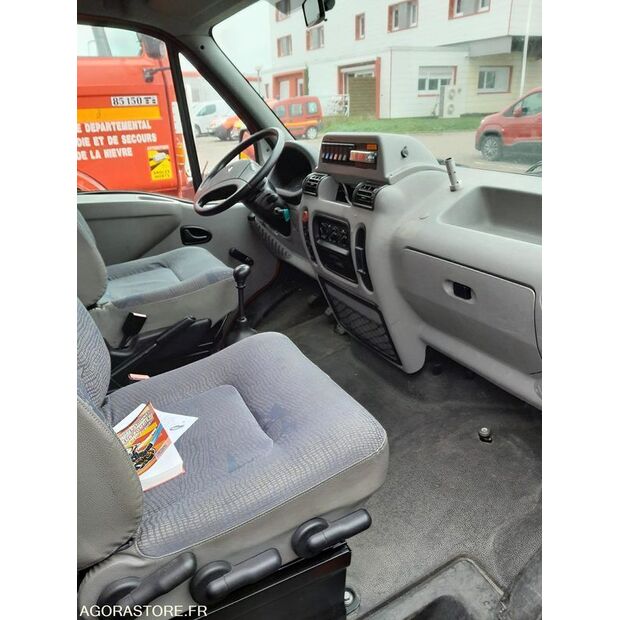 2002 رينو Master-44555657