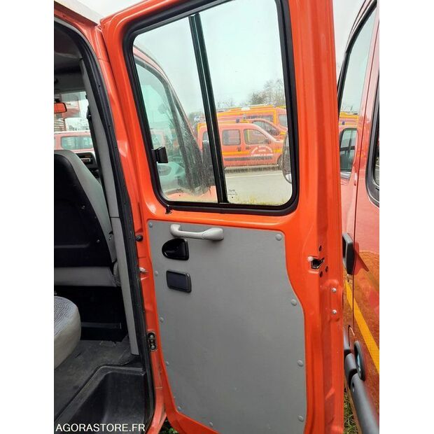 2002 رينو Master-44555660