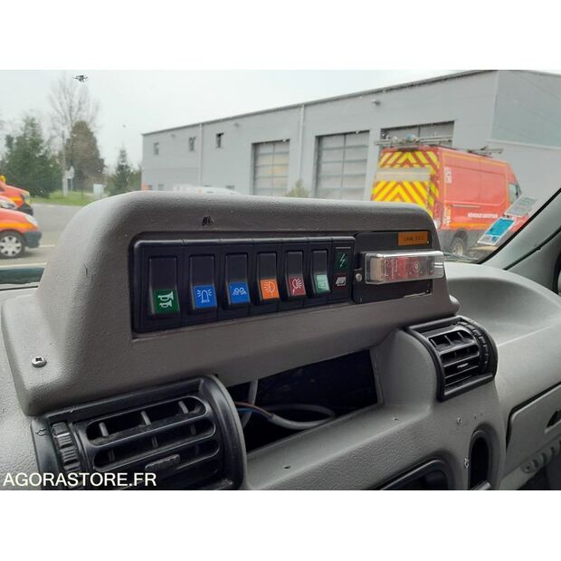 2002 رينو Master-44555666