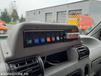 2002-renault-master-1398327-44555666