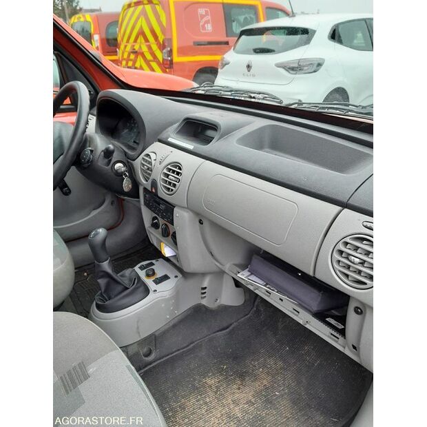 2006 رينو Kangoo-44555717