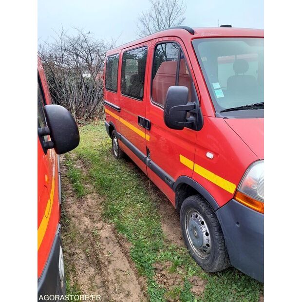 2006 رينو Master-44555737