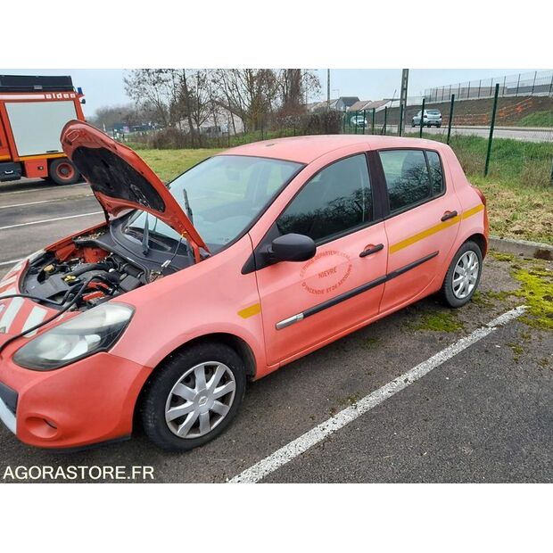 2011 Renault Clio-44555906