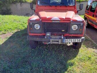 صورة ل سيارات 2005 لاند روفر Defender