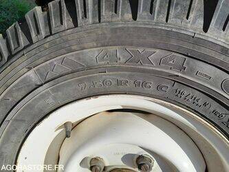 2005-land-rover-defender-1398368-44556012