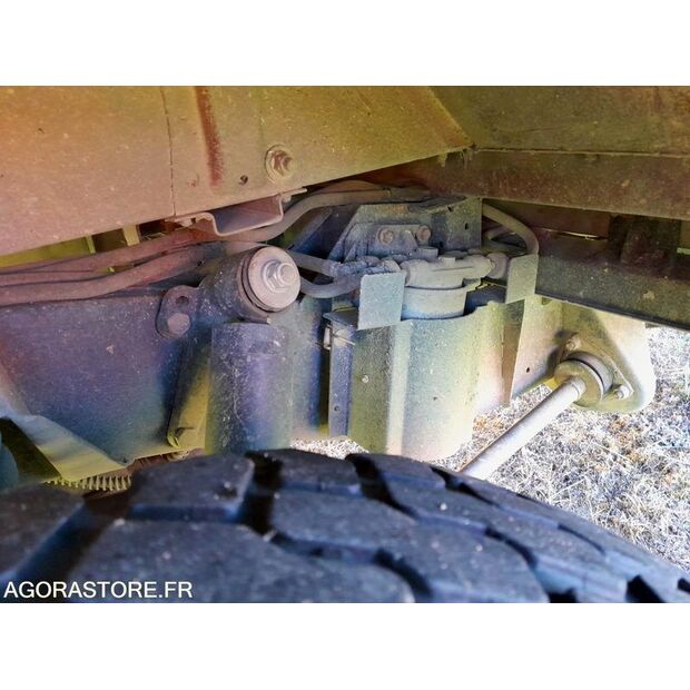 2005 لاند روفر Defender-44556025