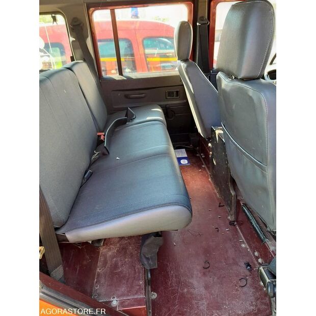 2005 لاند روفر Defender-44556028