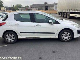 2011-peugeot-308-1398370-44556038