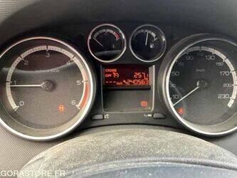 2011-peugeot-308-1398370-44556045