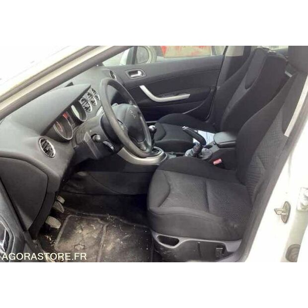 2011 بيجو 308-44556046