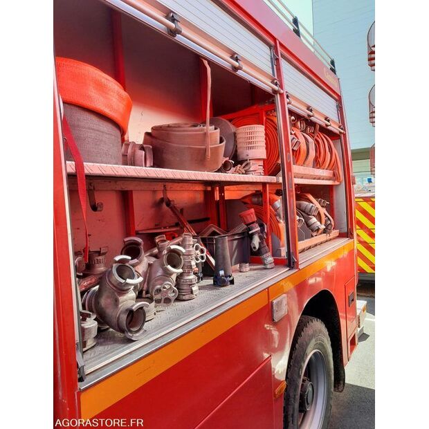 2001 رينو M210-44556120