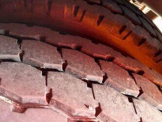 2001-renault-m210-1398376-44556125