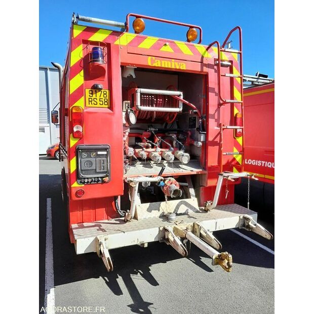 2001 رينو M210-44556128