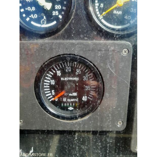 2001 رينو M210-44556130