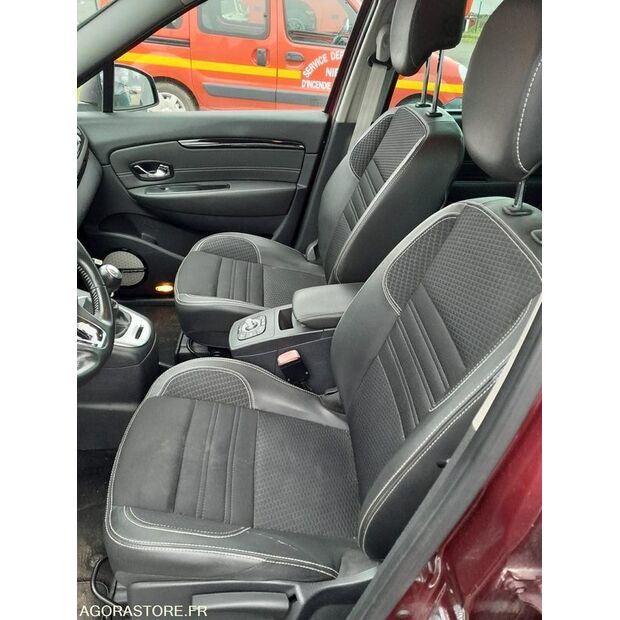 2017 Renault Megane-44556142