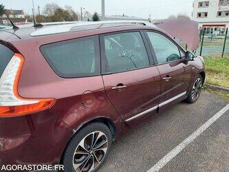 2017-renault-megane-1398377-44556148