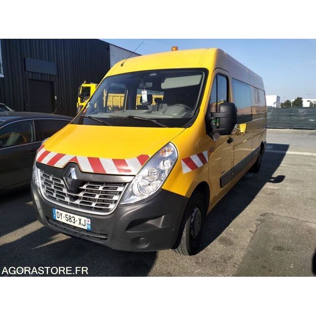 2016 رينو Master-44556180