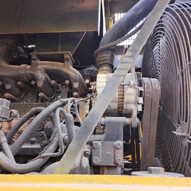 2023 كوماتسو WA470-44556603