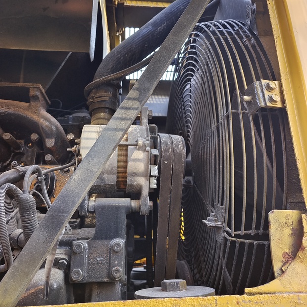 2023 كوماتسو WA470-44556604