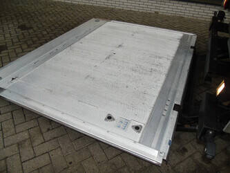 2014-mercedes-benz-antos-1924-1398424-44557065