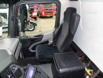 2014-mercedes-benz-antos-1924-1398424-44557073