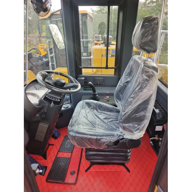 2024 SDLG LG956F-44557561