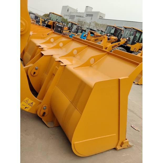 2024 SDLG LG958F-44557682