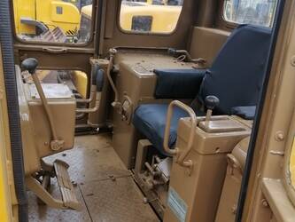 2024-caterpillar-d6d-44558102