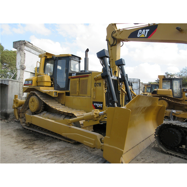 2023 كاتربيلر D7R-44558196