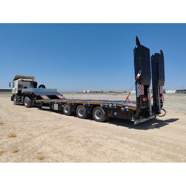 2025 Arel Trailer 3 AXLE LOW LOADER TRAILER-44558546