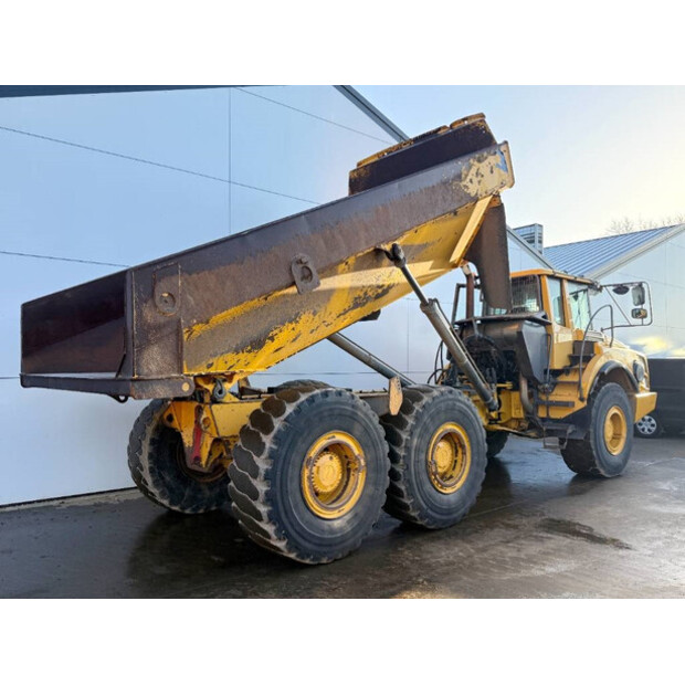 2013 فولفو A30F-44558900